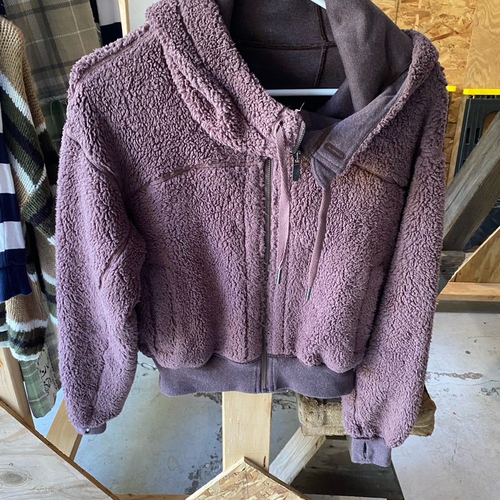 lululemon jacket
